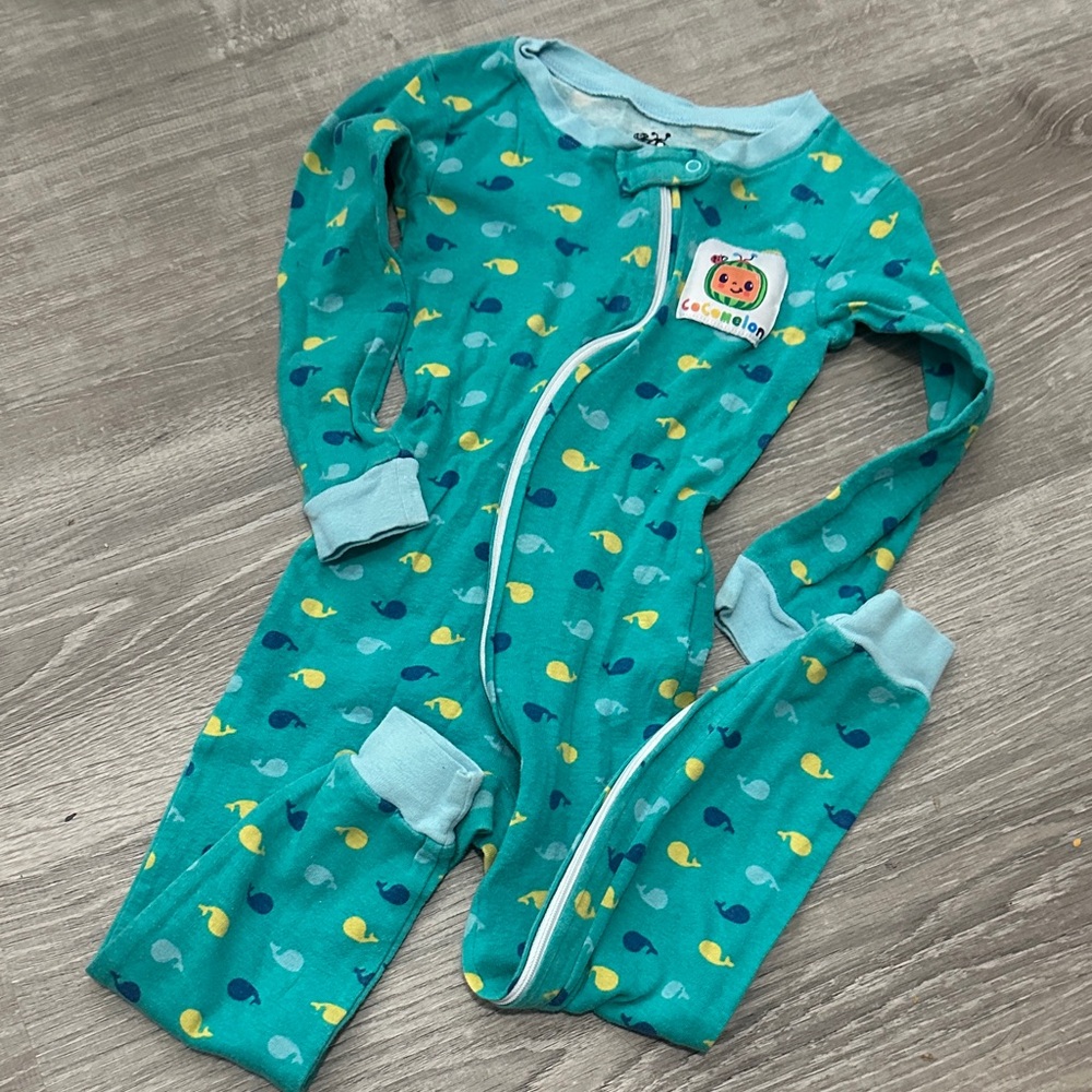 L'ovedbaby Teal Whale Print Bodysuit